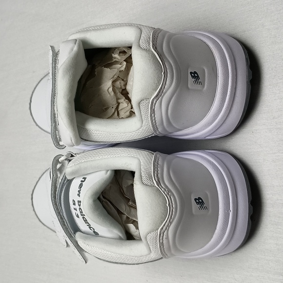 New Balance 813 V1 Hook and Loop Walking Shoe - Picture 3 of 5